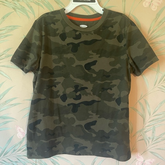 Boys old navy camo tee - Picture 1 of 3